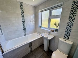 Family Bathroom- click for photo gallery